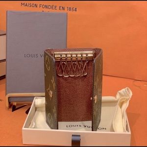 Authentic LV multi key holder. Reposting. Love it.